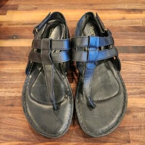 Born Black Leather Sandal Size 9